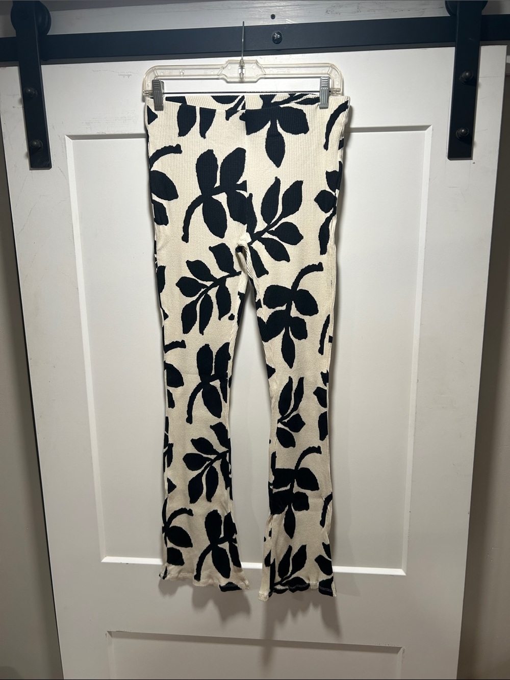 Zara Black and Cream Floral Wide-Leg Knit Pants